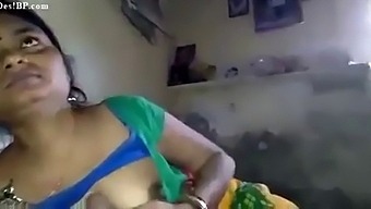 A Desi Village Rabbit With His Wife Gives A Blowjob And Hand Massage.