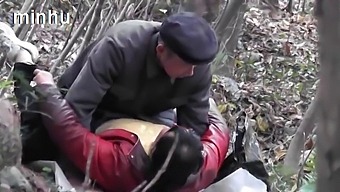 An Asian Old Slut In The Wood Wento.Gl/Tzduzu