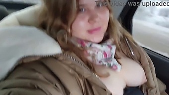 Fat Girl With Massive Boobs Pleasures Herself In The Backseat Of A Taxi