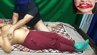 Real Massage And Sex In An Indian Salon