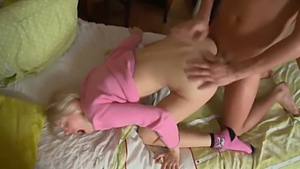I Surprise My Stepsister With A Passionate Encounter, Including Intense Anal Penetration And Climaxing Inside Her
